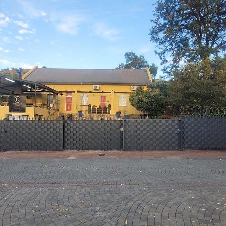 Cobblestone Court Hotel Colesberg Exterior photo